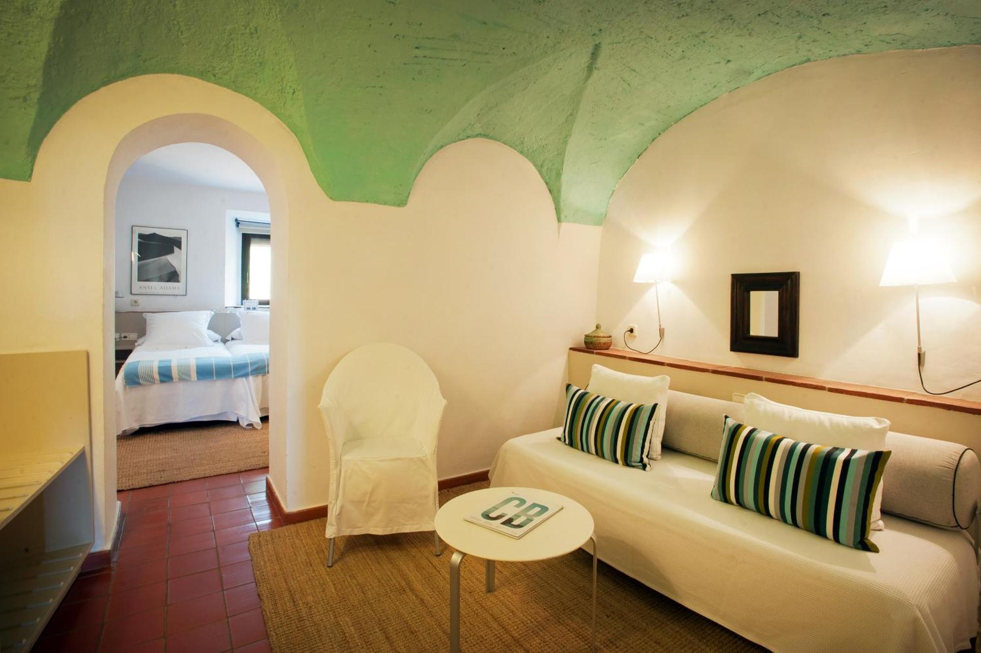Mas Falgarona Hotel Boutique & Spa Avinyonet de Puigventos ห้อง รูปภาพ