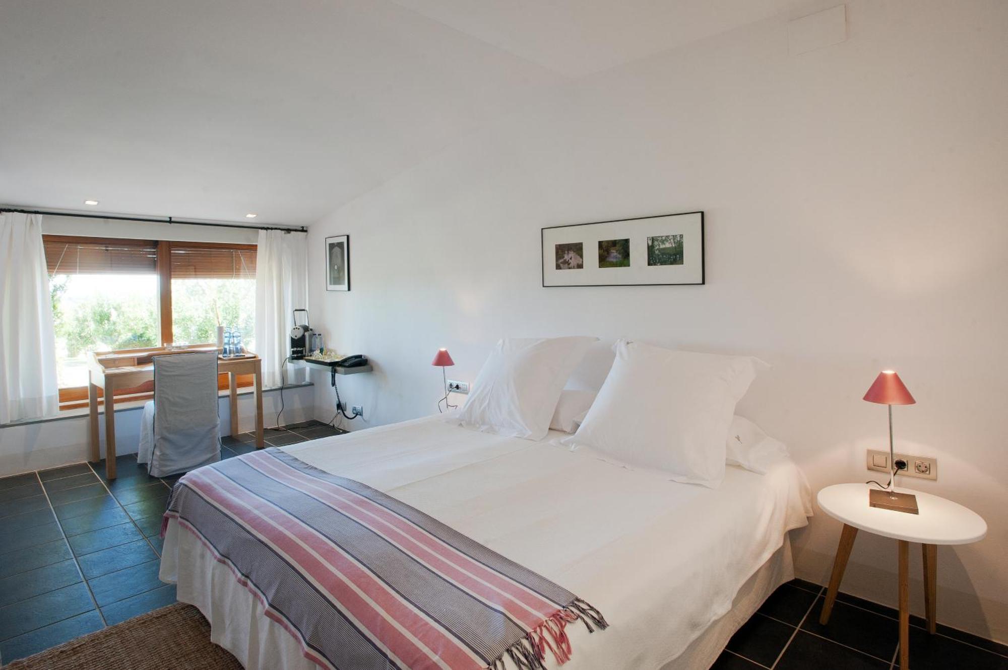 Mas Falgarona Hotel Boutique & Spa Avinyonet de Puigventos ห้อง รูปภาพ